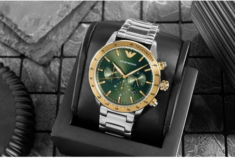 Orë dore për meshkuj Emporio Armani, e gjelbër