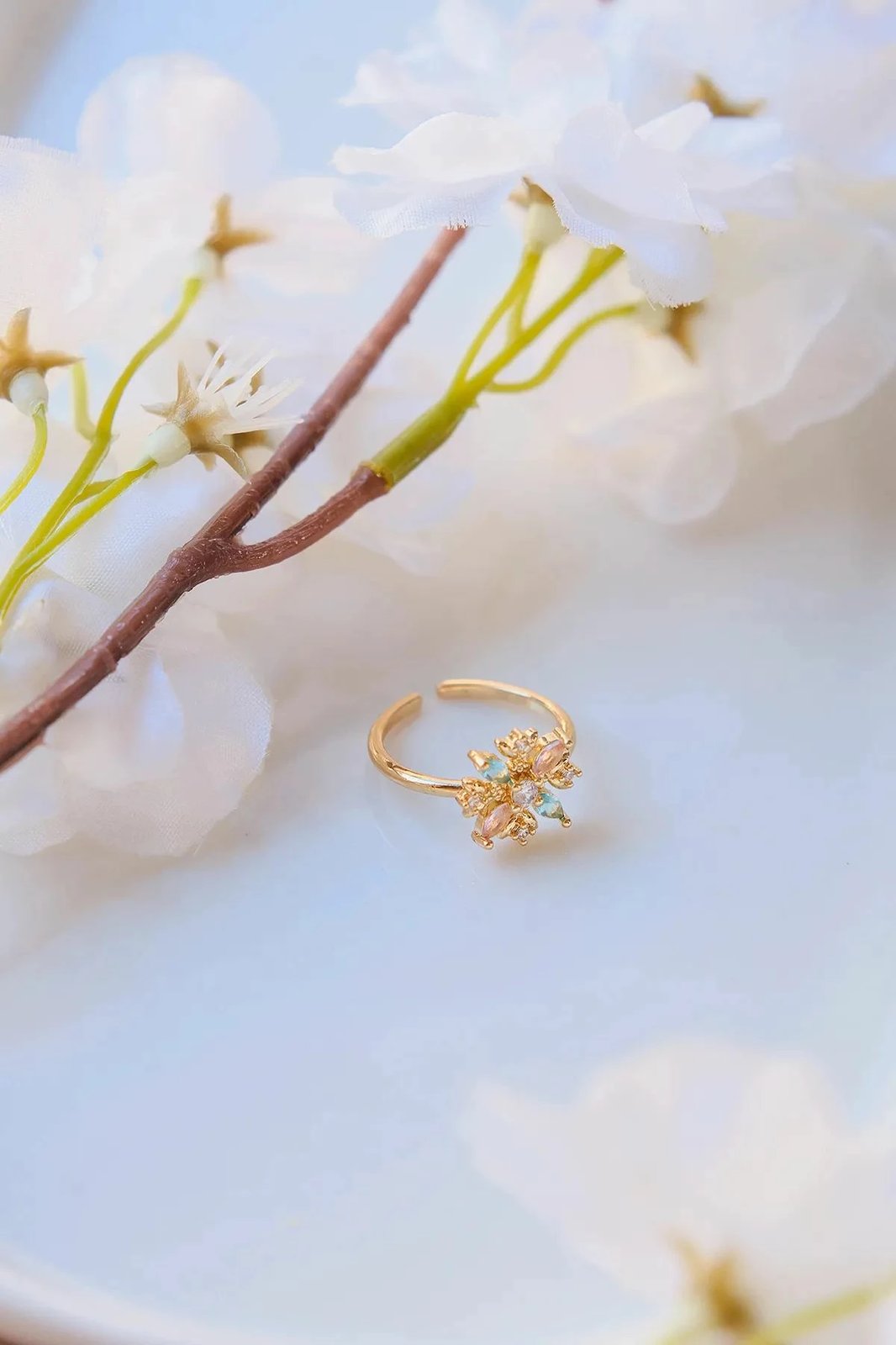 Unazë Jumeon, ngjyrë ari, me gur zirkoni, e rregullueshme