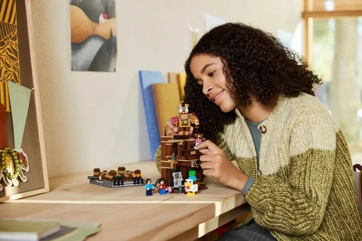 Set LEGO Minecraft 21272 Woodland Mansion Fighting Ring