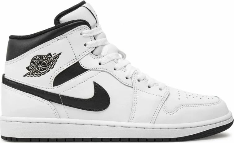 Atlete për meshkuj Nike Jordan, të bardha dhe të zeza