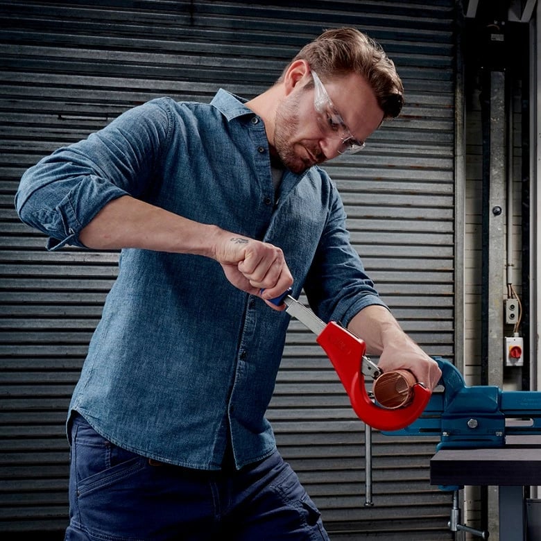 Prerëse tubash Knipex 90 31 03 BK, për bakër, bronz, çelik, 260mm, blu/kuqe