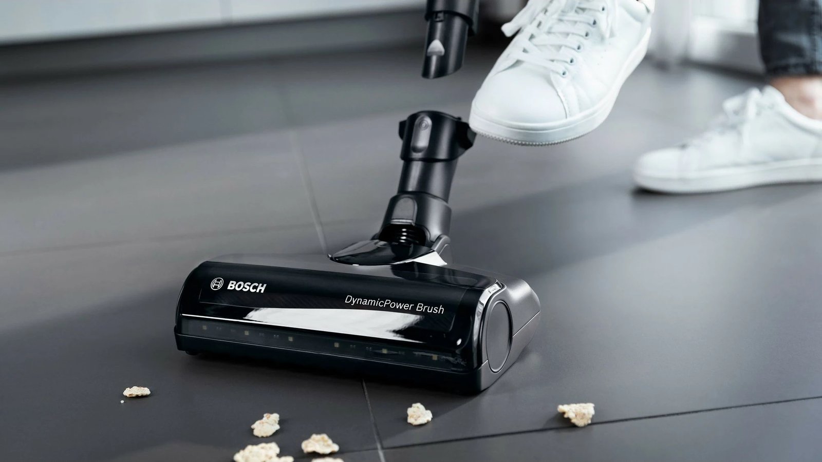 Fshesë elektrike Bosch BSS711W, pa qese, 0.3 L, e zezë, argjendtë, e bardhë