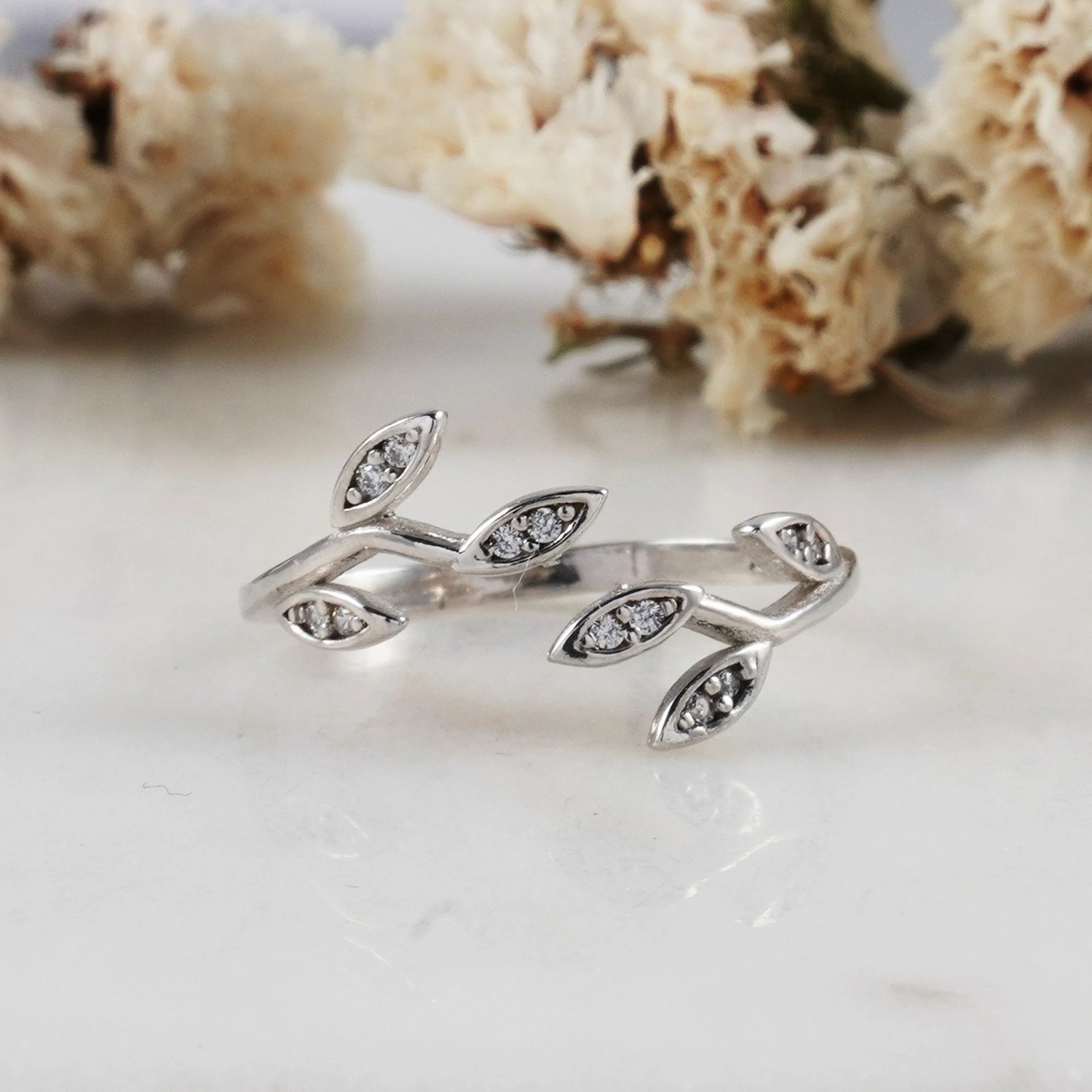 Unazë argjendi, Jumeon, 11692ROD