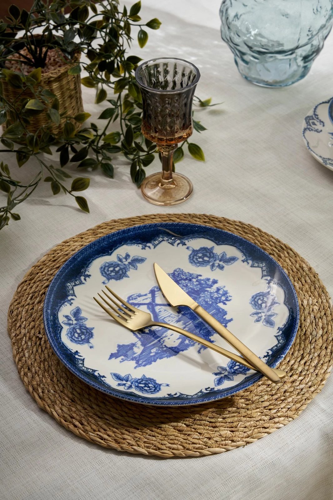 Set enësh për drekë (24 copë), Hermia Concept, Bluecourt