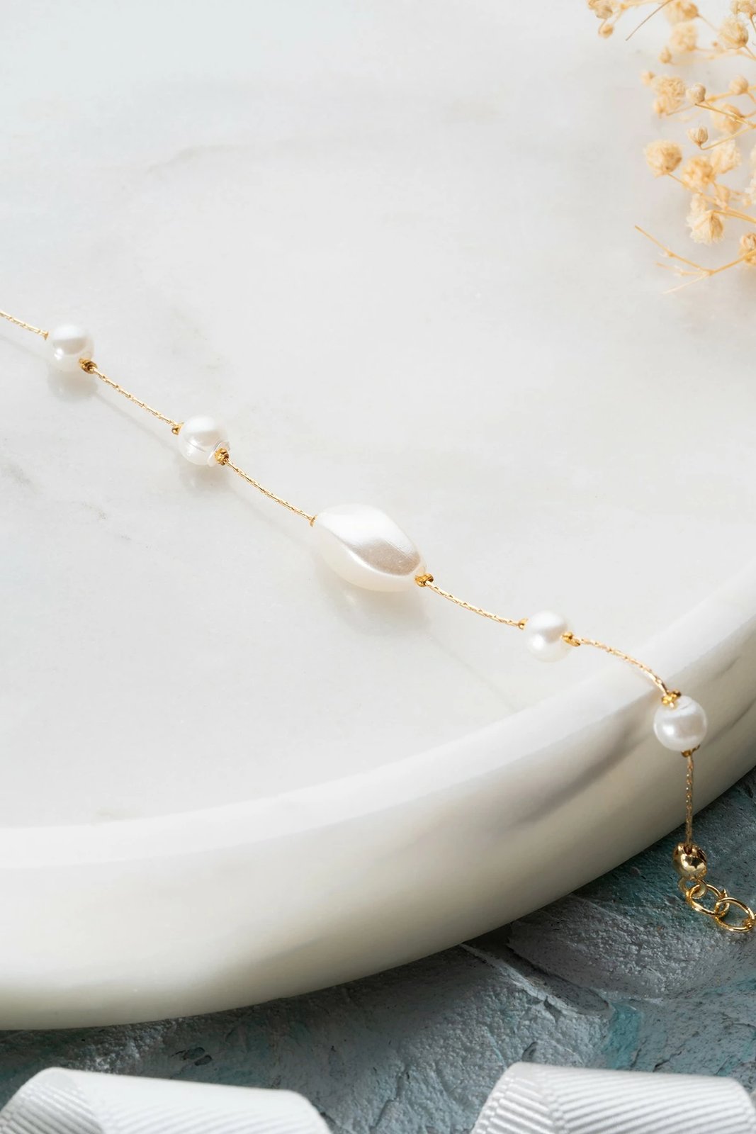 Byzylyk Jumeon, B238801, ngjyrë ari dhe e bardhë