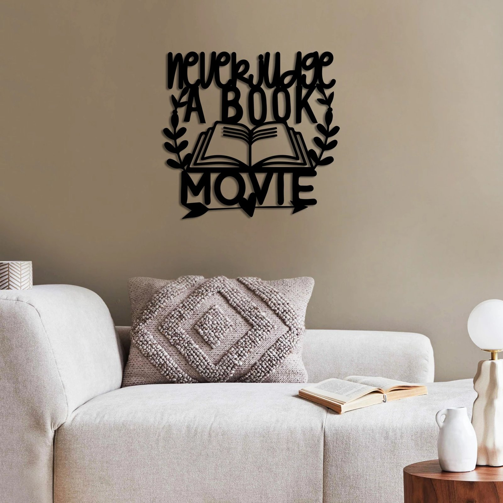 Aksesor dekorativ metalik për mur, Wallity, Judge Movie, ngjyrë e zezë, 50x47cm