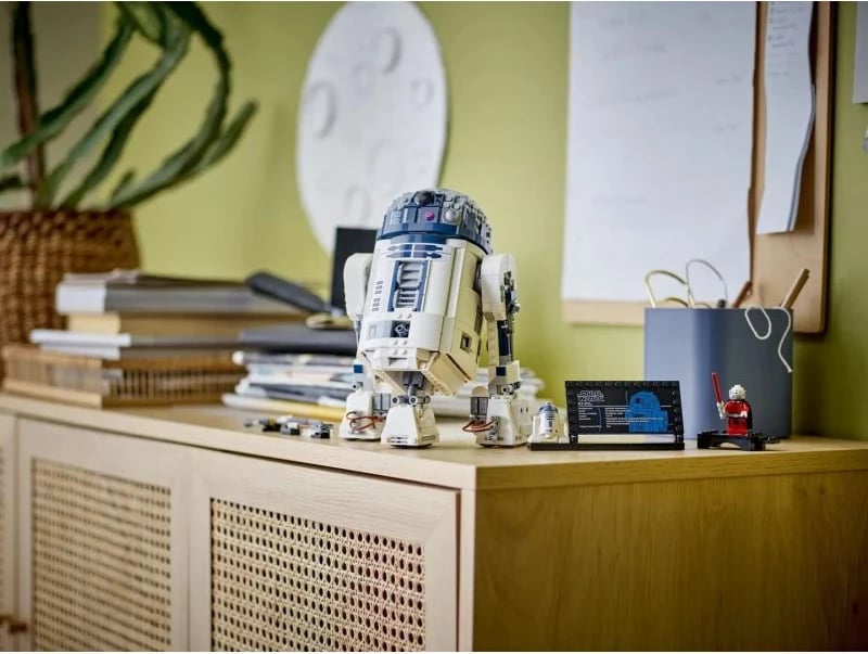 Lego Star Wars lodër ndërtimi R2-D2