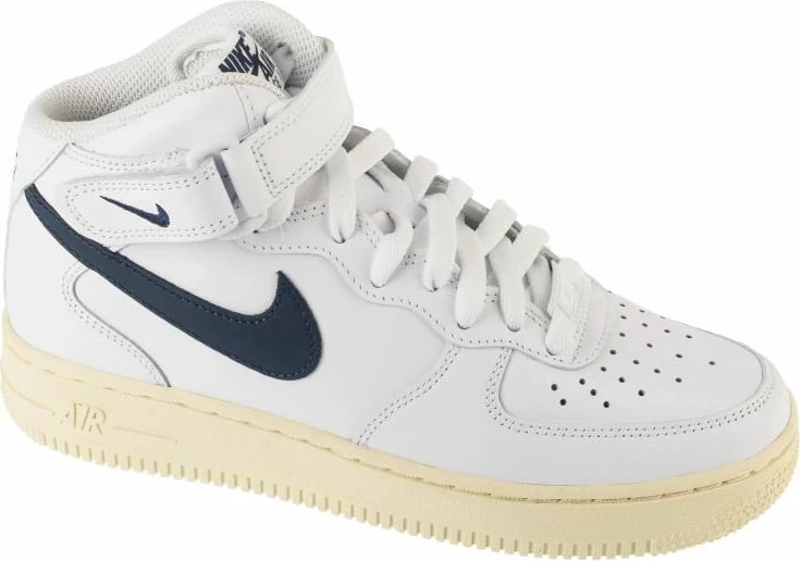 Atlete për femra Nike, të bardha