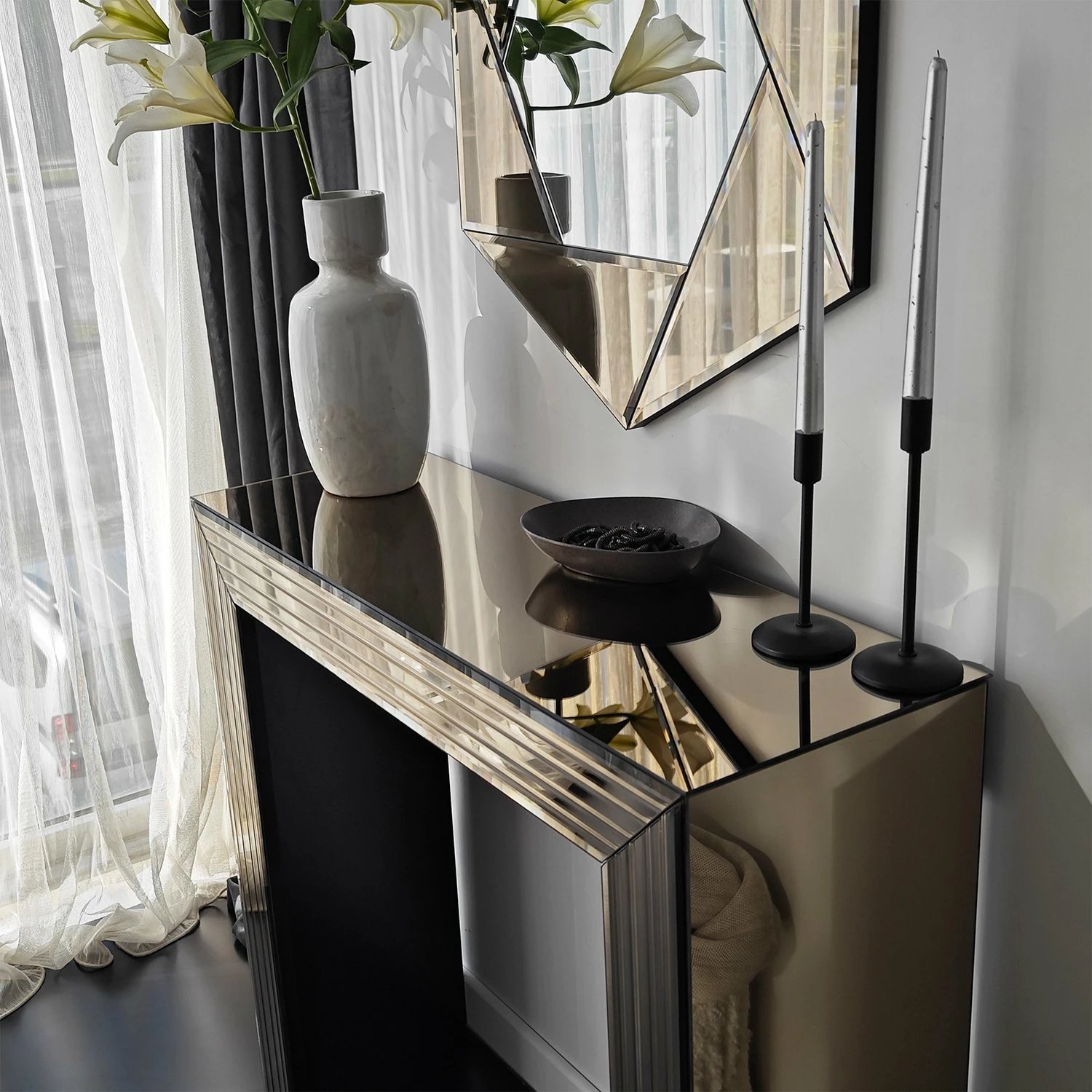 Komodë bronzi me pasqyrë, Skye Decor, 1B