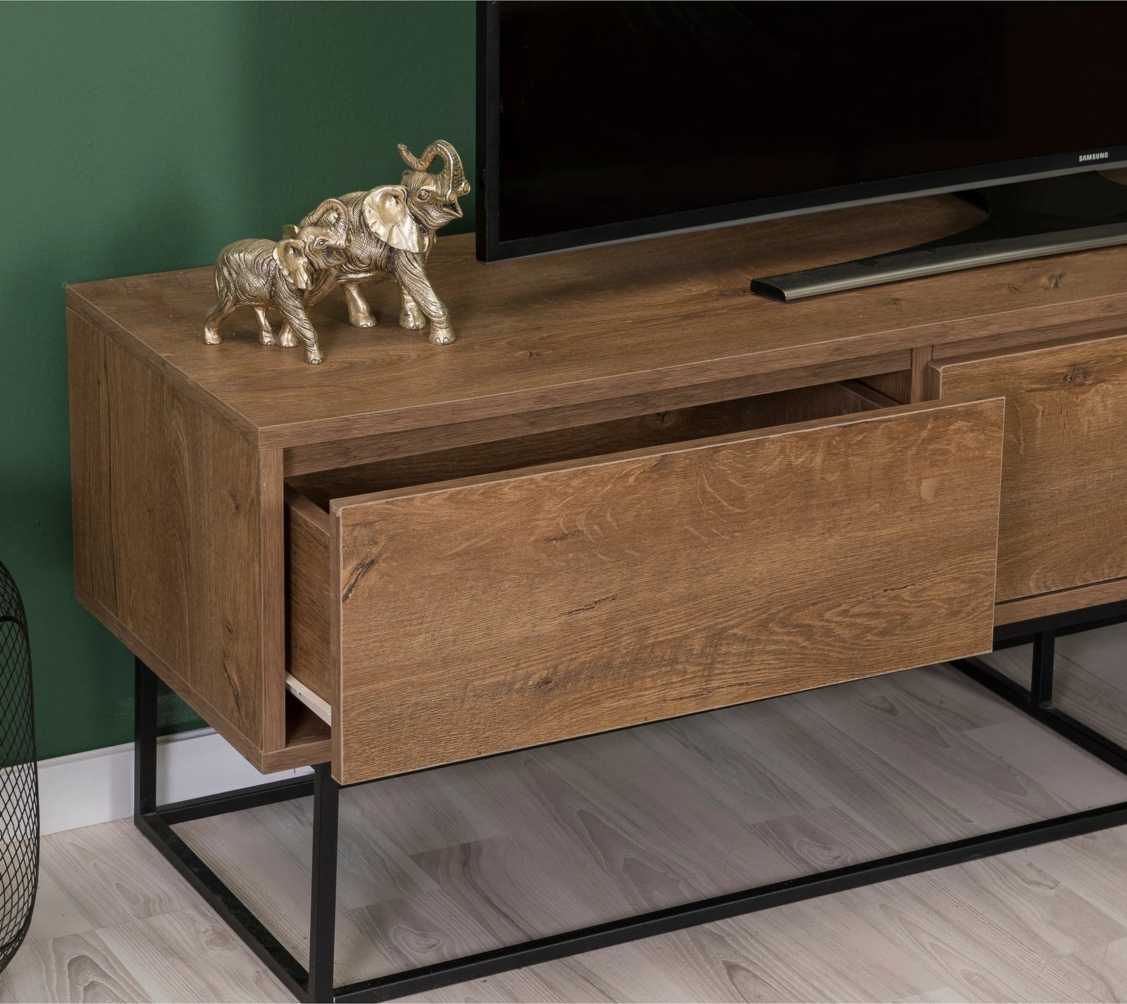 Set mobiljesh për dhomë dite, Laxus Takım 20, ngjyrë arre dhe e zezë