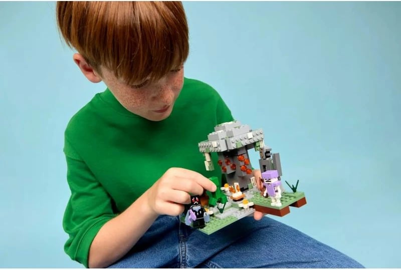 Lego set Minecraft për fëmijë
