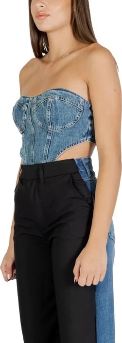 Top femra Colcci, e kaltër e çelët