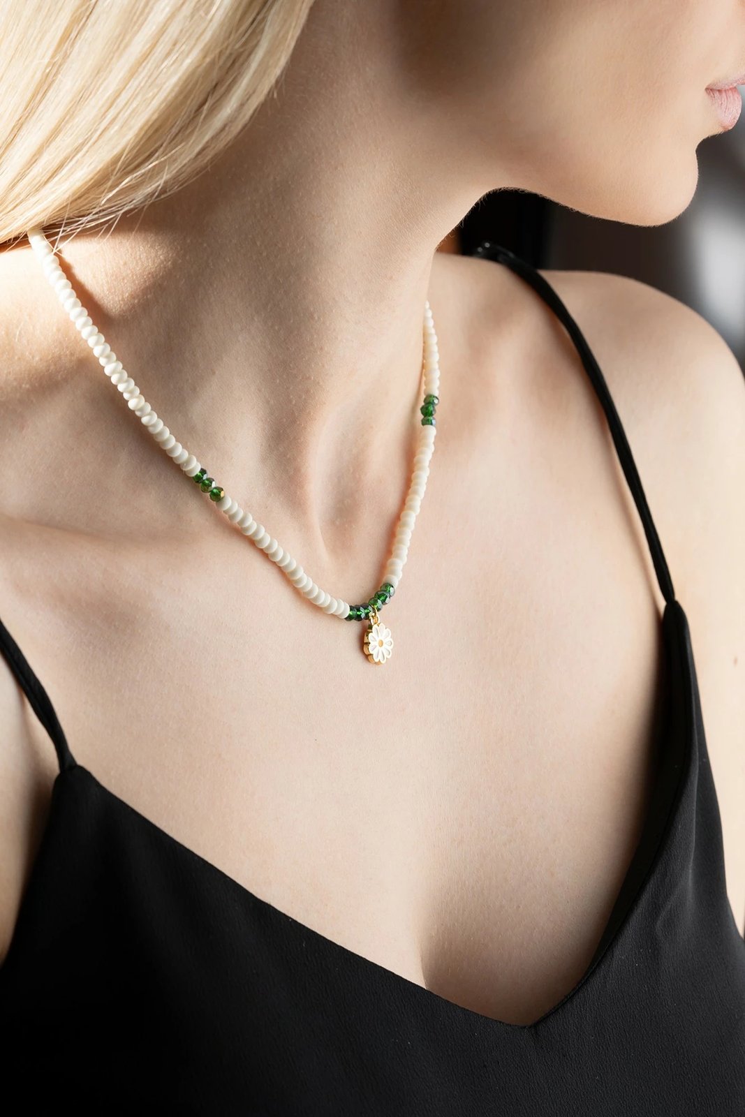 Varëse Jumeon, e bardhë dhe e gjelbër, B235524