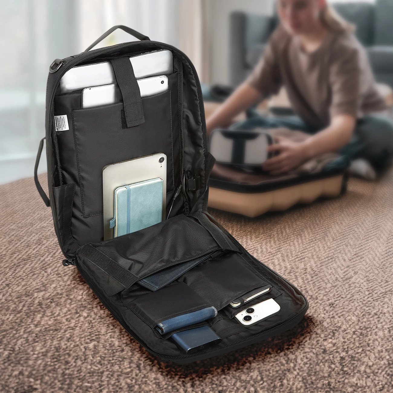 Çantë shpine/laptopi Wozinsky Premium 15.6 inç, me port USB, e zezë Çantë shpine/laptopi Wozinsky Premium 15.6 inç, me port USB, e zezë