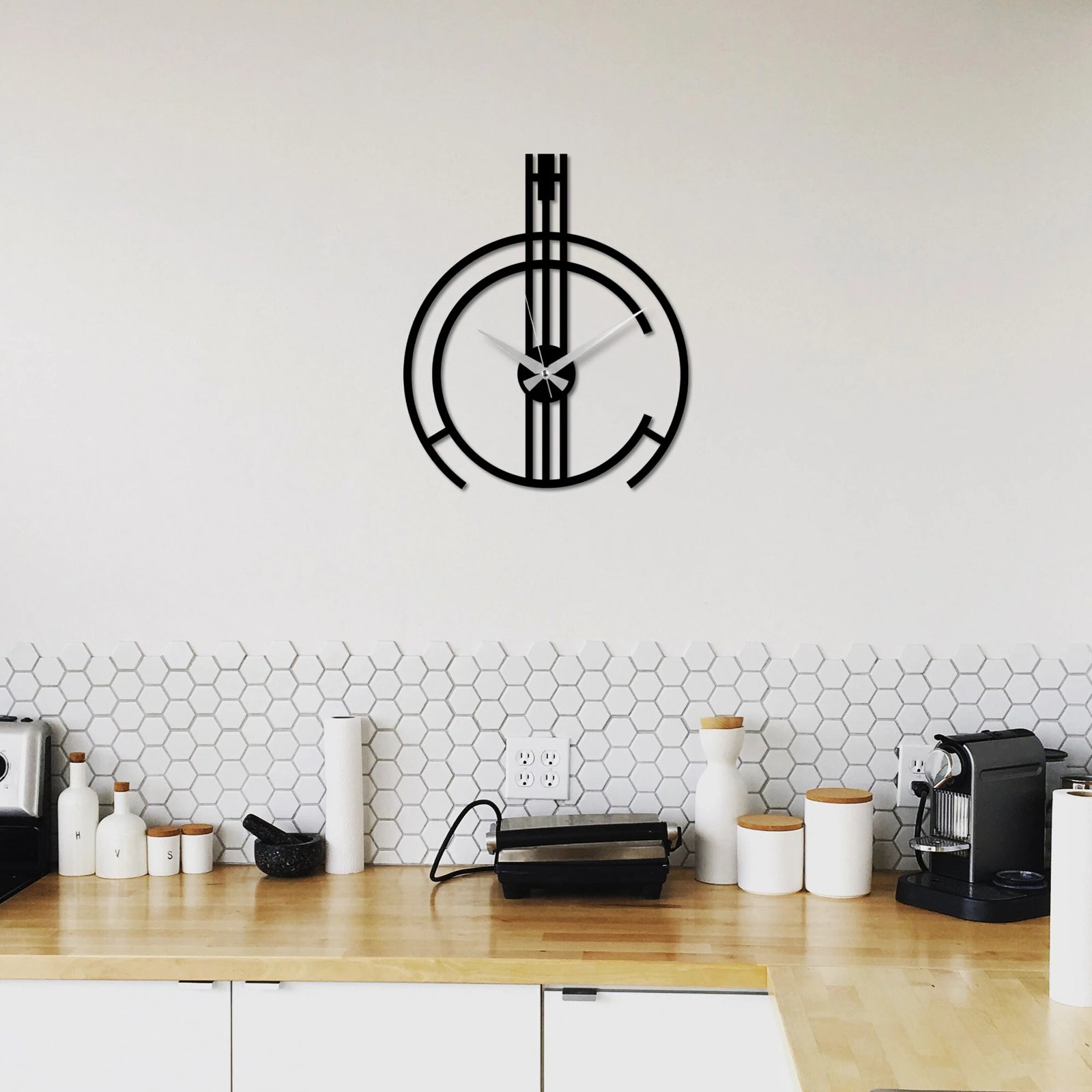 Orë muri dekorative metalike, dizajn modern, ngjyrë e zezë, 49x38cm