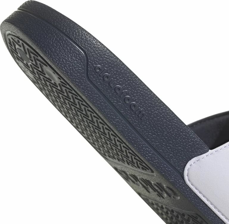 Papuqe për femra adidas, të bardha dhe blu të errët
