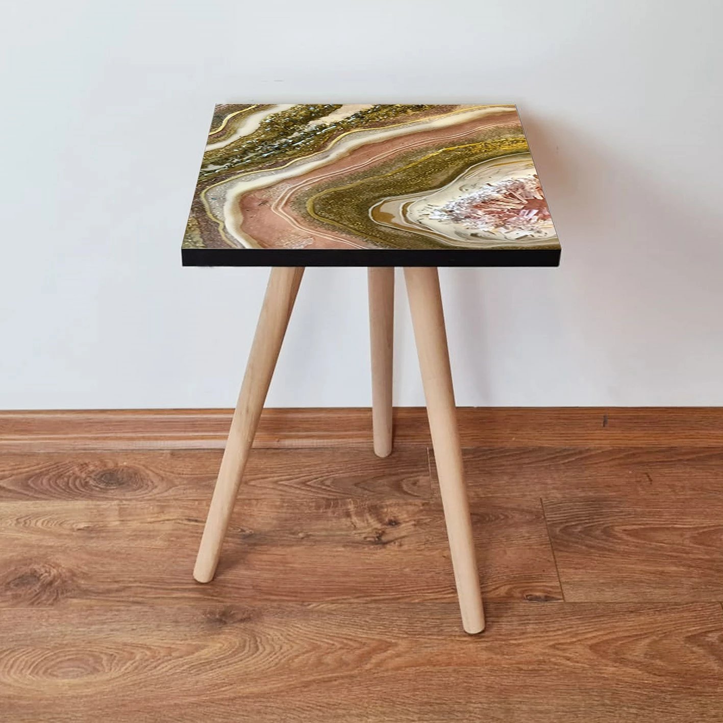 Tavolinë anësore Skye Decor, Shp296, ngjyrë ari