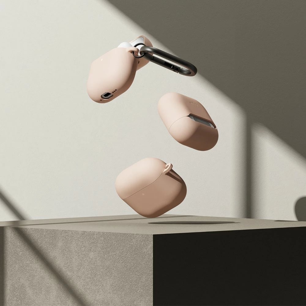 Mbështjellës silikoni Ringke për Apple AirPods 4, i zi, me karabinë