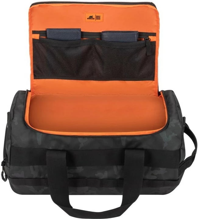 Çantë udhëtimi RIVACASE Sherwood 30L, gri camo Çantë udhëtimi RIVACASE Sherwood 30L, gri camo