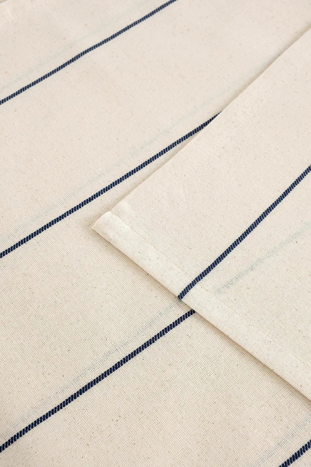 Mbulesë tavoline Hermia Concept, Luna, ngjyrë kaltër e errët