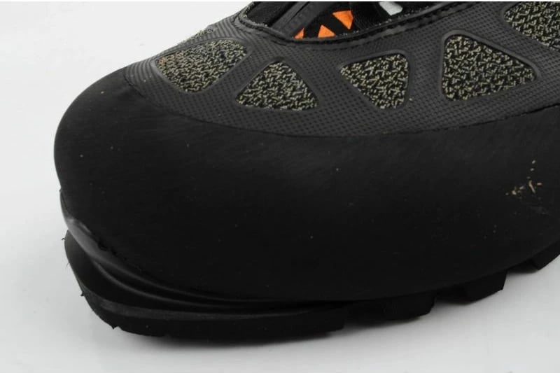 Atlete ngjitjeje për meshkuj Aku, të zeza