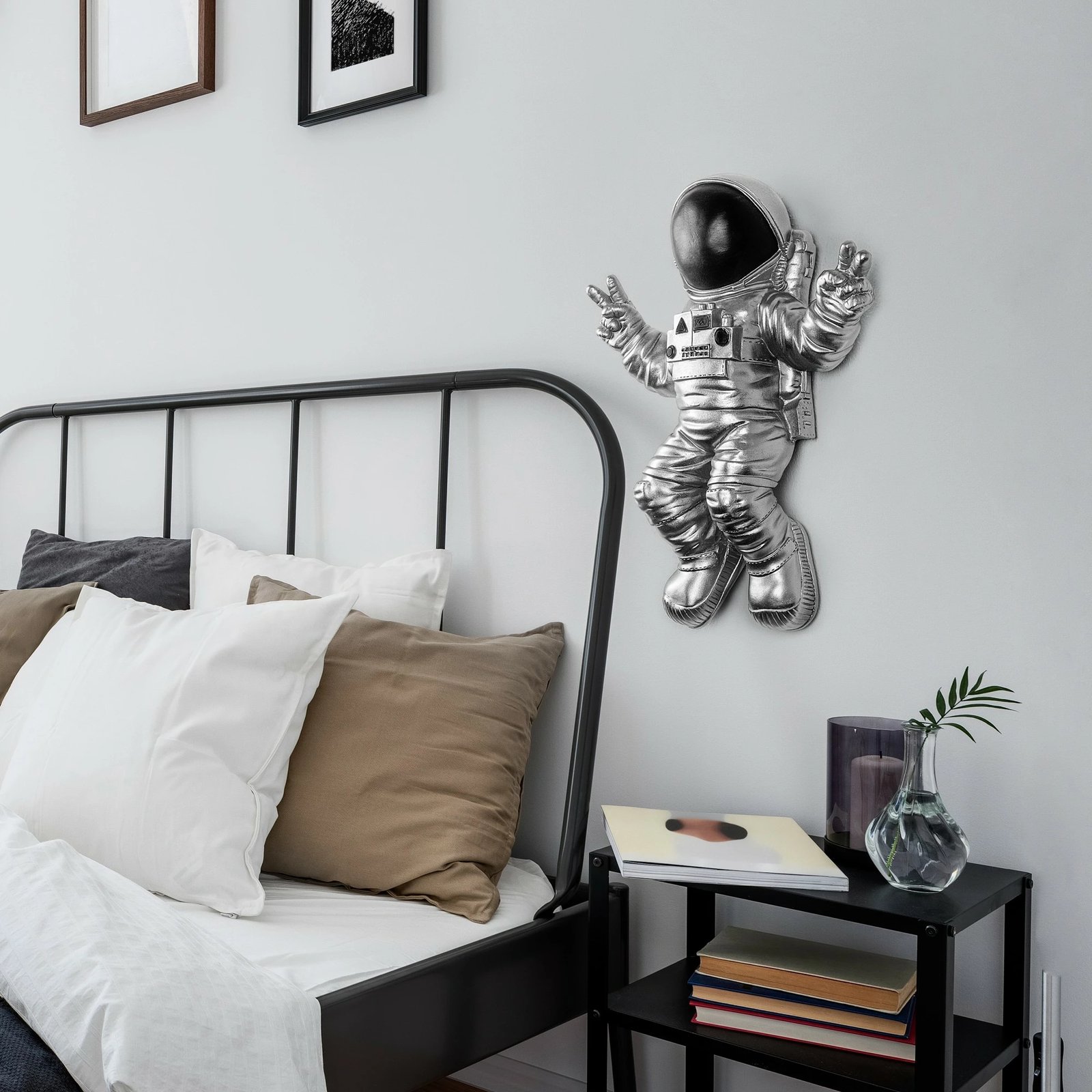 Aksesor dekorativ për mur, Wallity Cosmonaut 7, shumëngjyrësh, 35x47x10cm