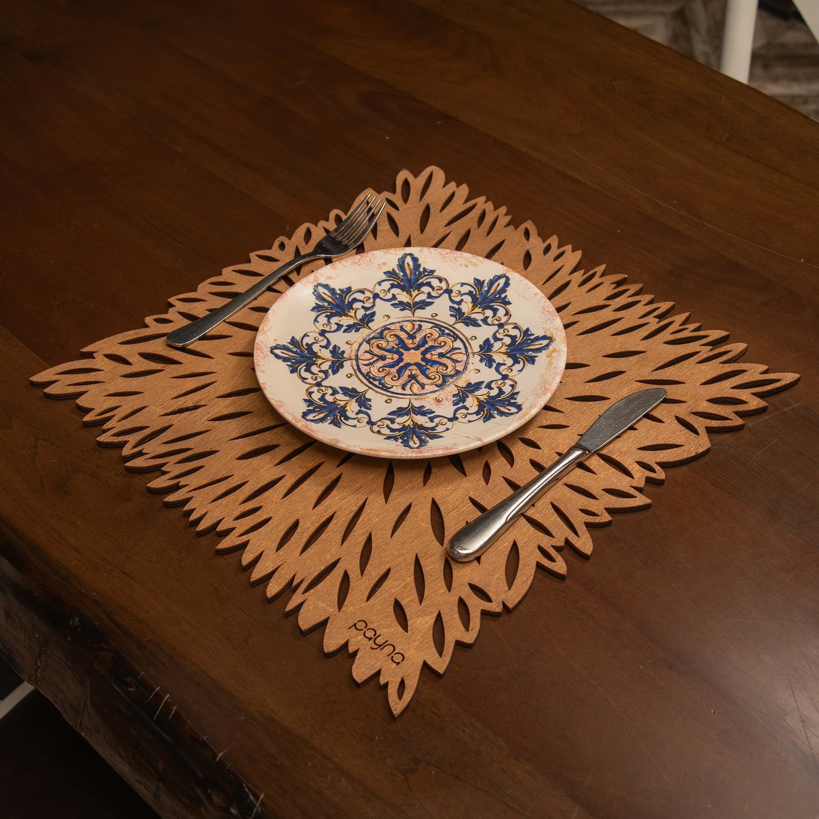 Set nënshkruese tavoline prej druri, 4 copë, Hermia, dizajn me maje, ngjyrë arre