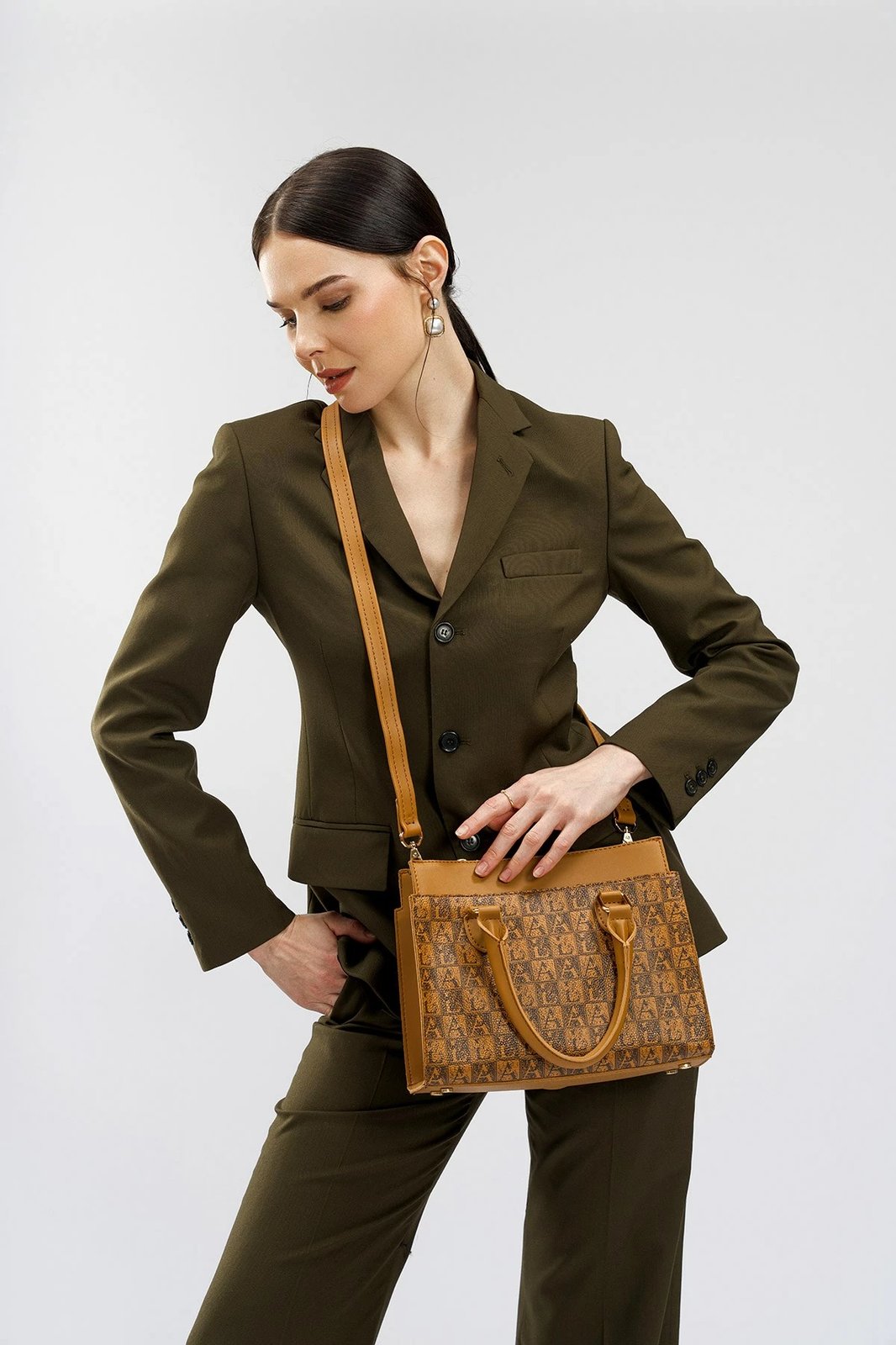 Çantë dore Lucky Bees, ngjyrë tan, 1281