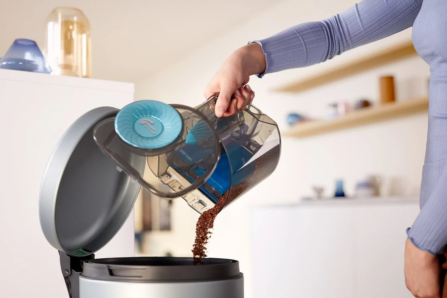 Fshesë elektrike cilindrike Philips FC9556/09, pa qese, 1.5L, Blu