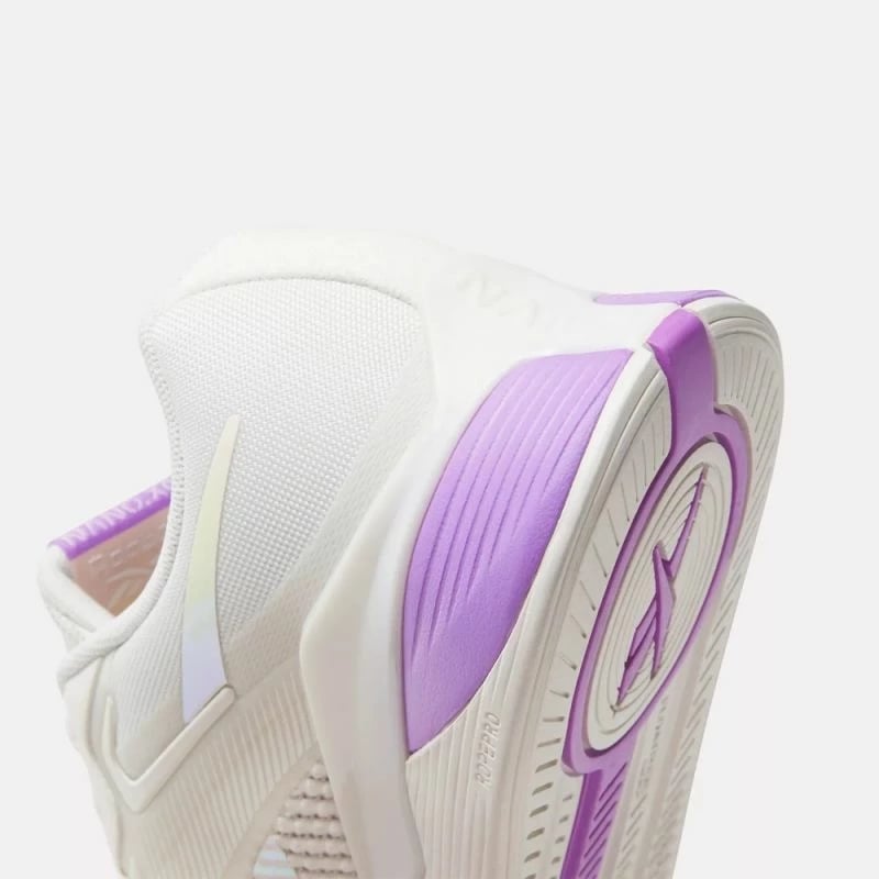 Atlete femra Reebok, të bardha
