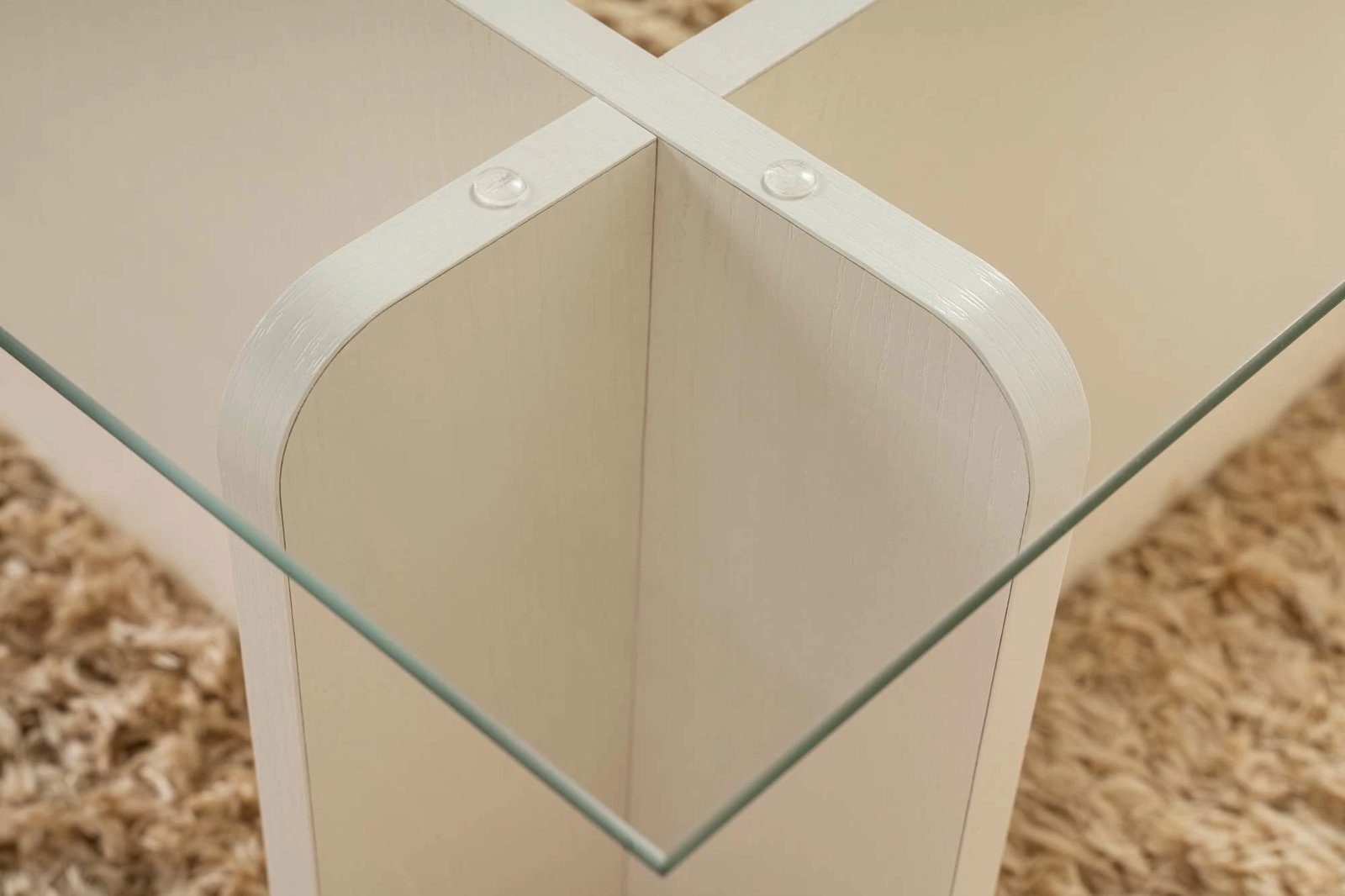 Tavolinë kafeje Nordure, Flavio, dru ngjyrë e bardhë