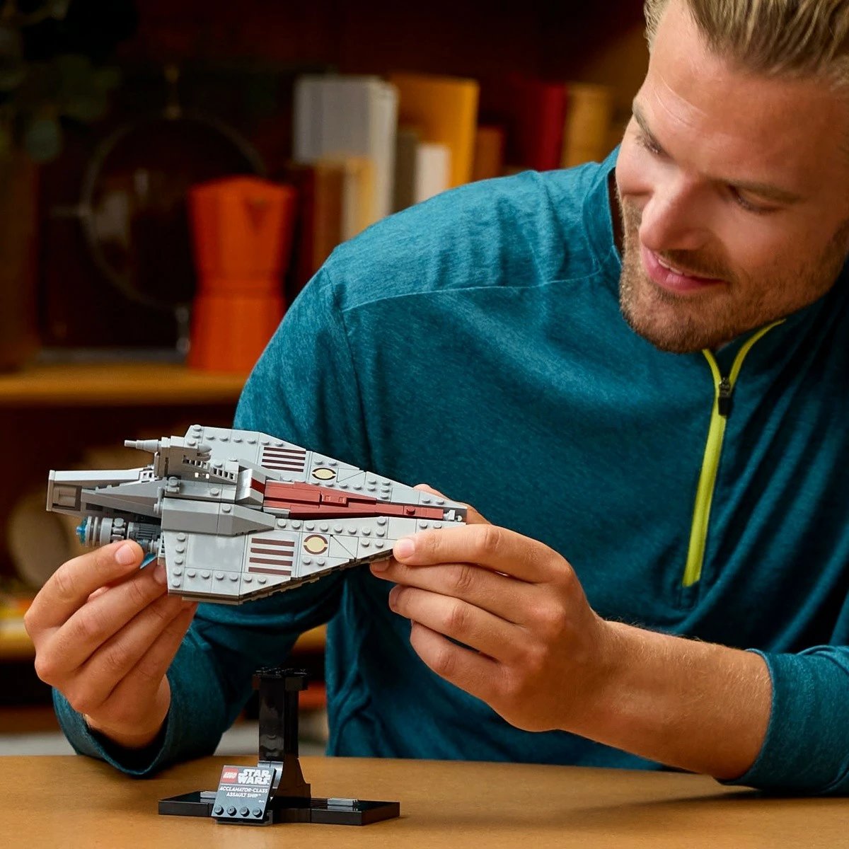 Set LEGO Star Wars Acclamator-class Assault Cruiser 75404, 450 pjesë, plastikë Set LEGO Star Wars Acclamator-class Assault Cruiser 75404, 450 pjesë, plastikë