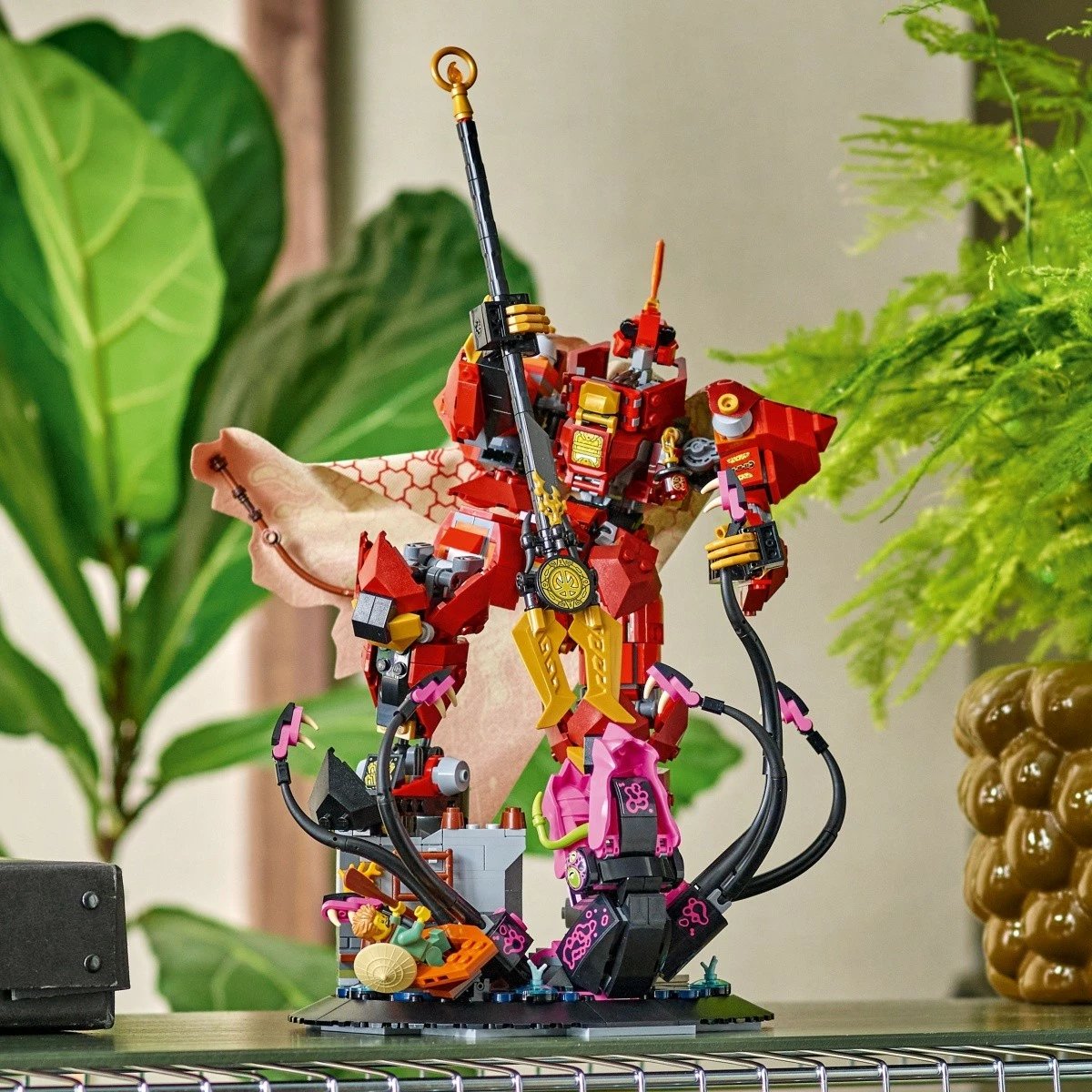 Set LEGO Ninjago Fire Knight Mech 71846, 996 pjesë, për 14+