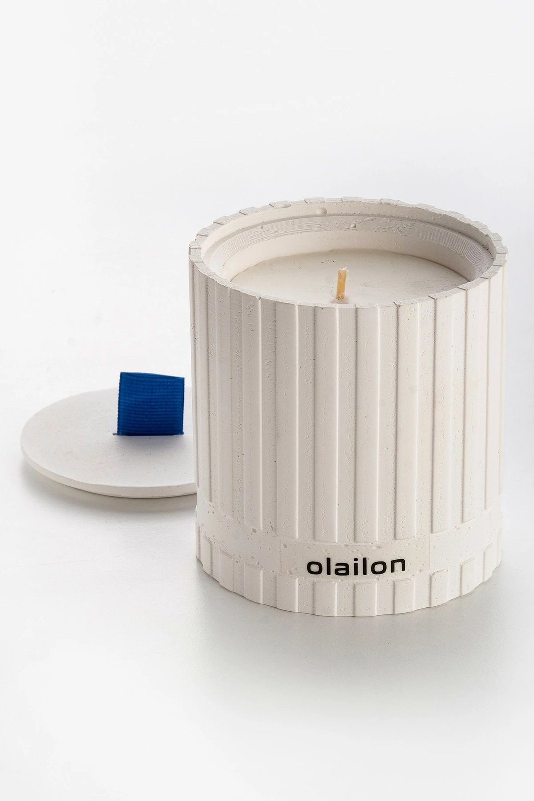 Qiri Aberto Design, Sutun, i bardhë, i kaltër