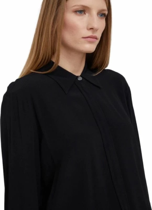 Maicë Tommy Hilfiger, modeli WW0WW32274 për femra, e zezë