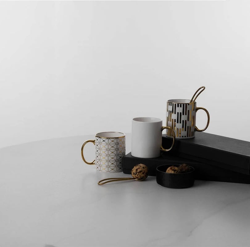 Filxhan Goldie, porcelan New Bone China, i bardhë me dorezë të artë, 8x8x10cm Filxhan Goldie, porcelan New Bone China, i bardhë me dorezë të artë, 8x8x10cm