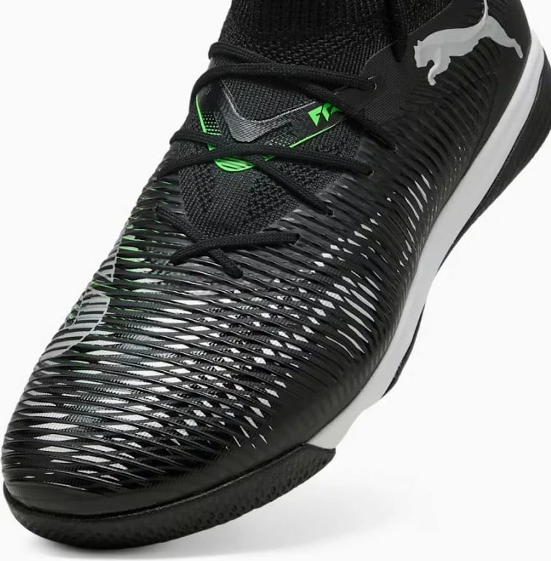 Atlete futbolli për meshkuj Puma, të zeza