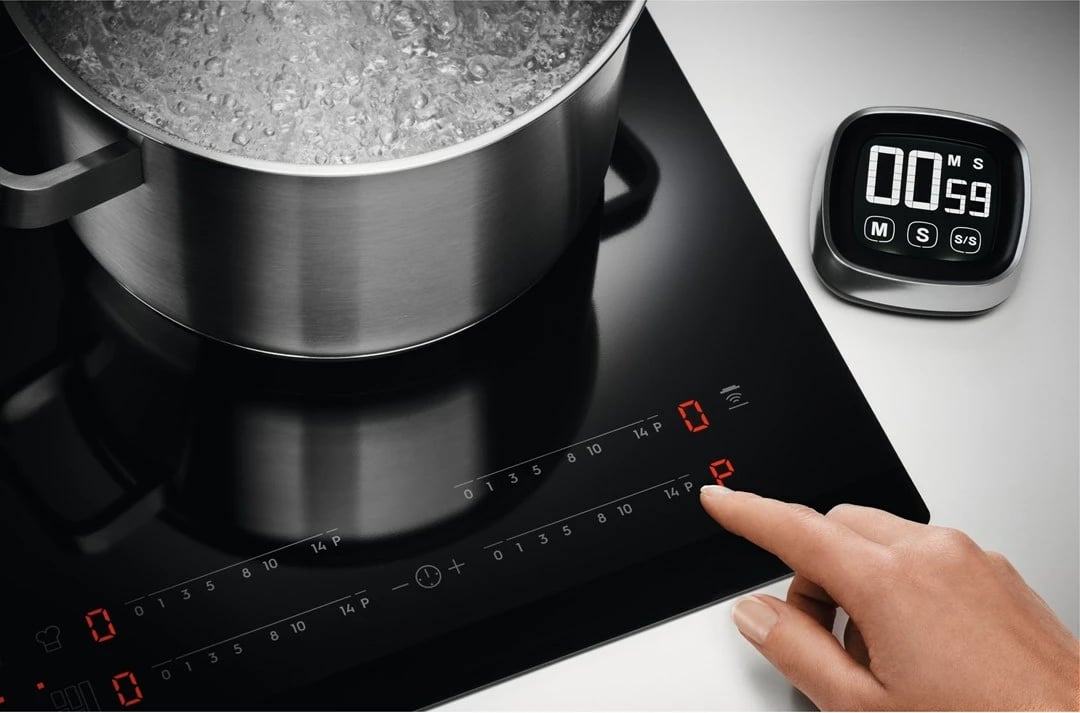 Pllakë qeramike, Electrolux EHH6240ISK, e zezë