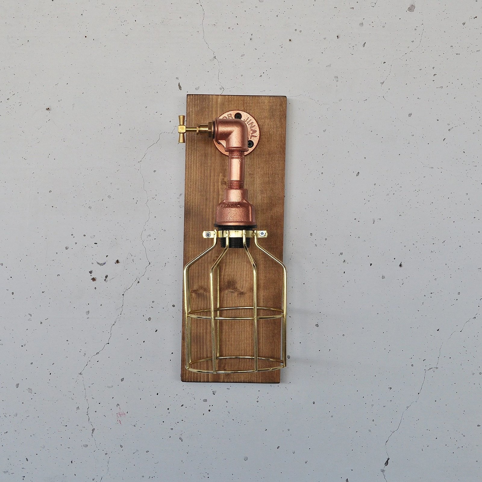 Llambë muri Opviq, dru dhe ari rozë, Pp170 Llambë muri Opviq, dru dhe ari rozë, Pp170