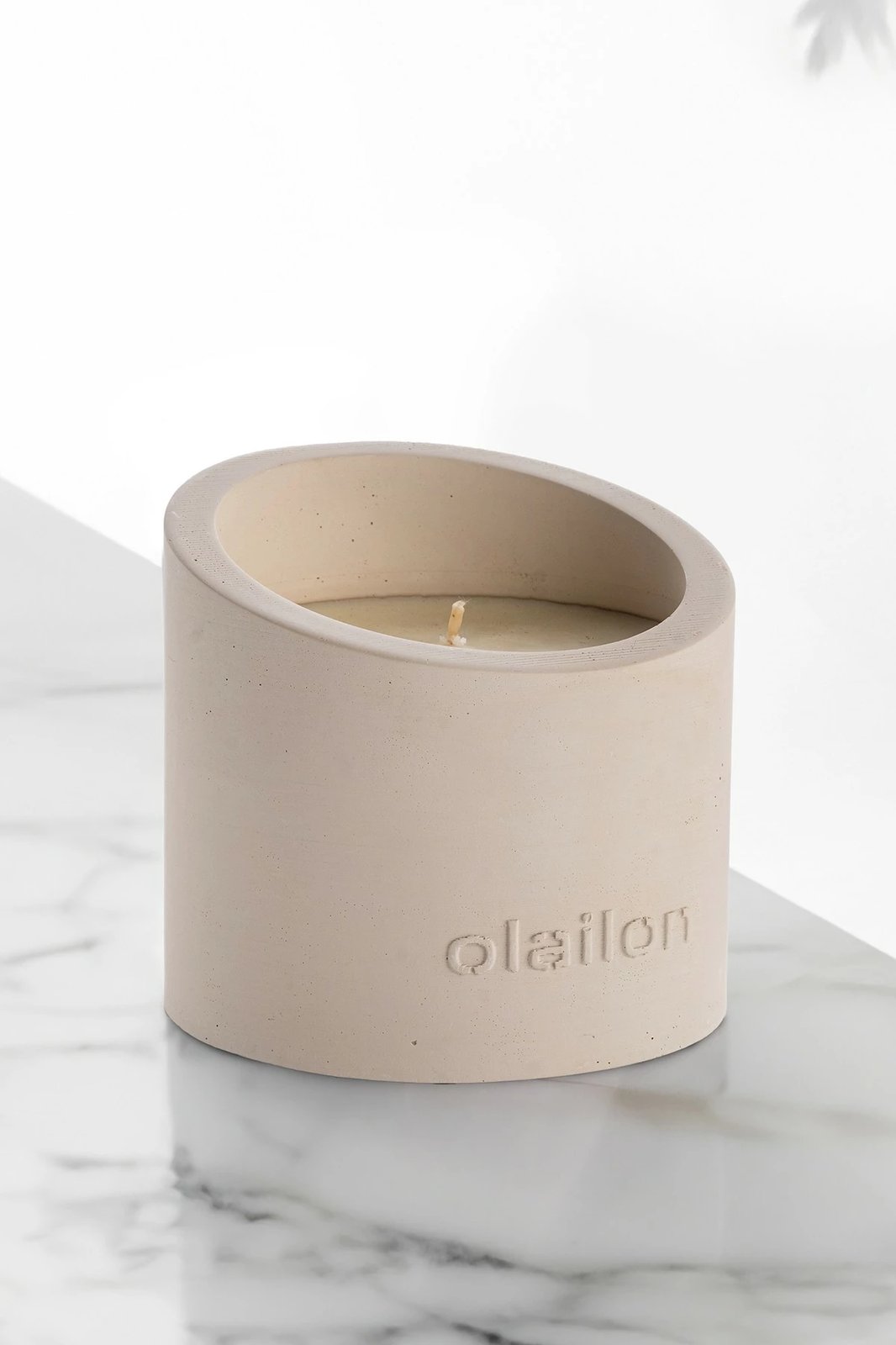 Qiri dekorativ, aromë amber, beton, ngjyrë bezhë, Slope, Aberto Design