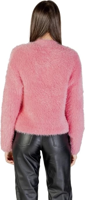 Xhemper femra Only, rozë