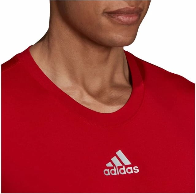 Maicë adidas TechFit për meshkuj, e kuqe Maicë adidas TechFit për meshkuj, e kuqe
