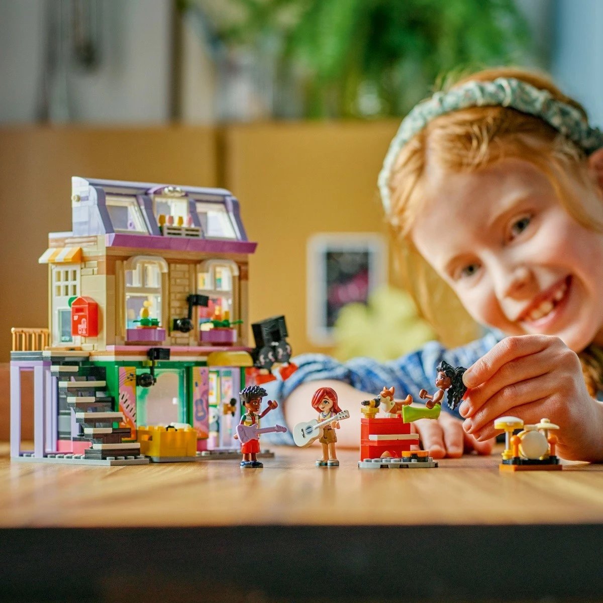 Set LEGO Friends Music Shop & Apartment 42653, 483 pjesë, për fëmijë, shumëngjyrësh