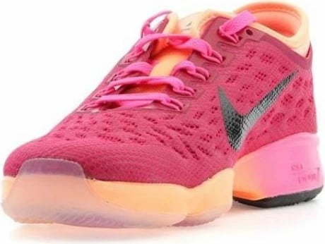 Atlete trajnimi Nike për femra, rozë