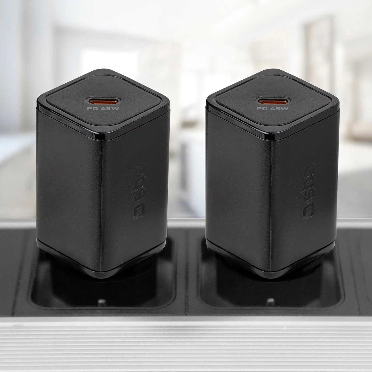 Karikues muri SBS TETRGAN1C45W, 45W, GaN, USB-C, Power Delivery, i zi