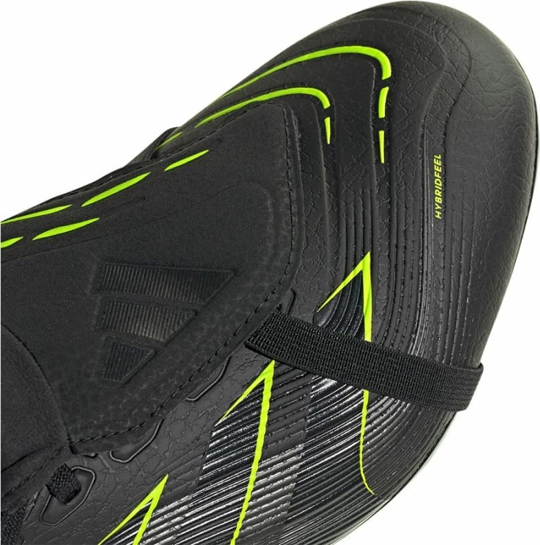 Atlete futbolli adidas për meshkuj, të zeza