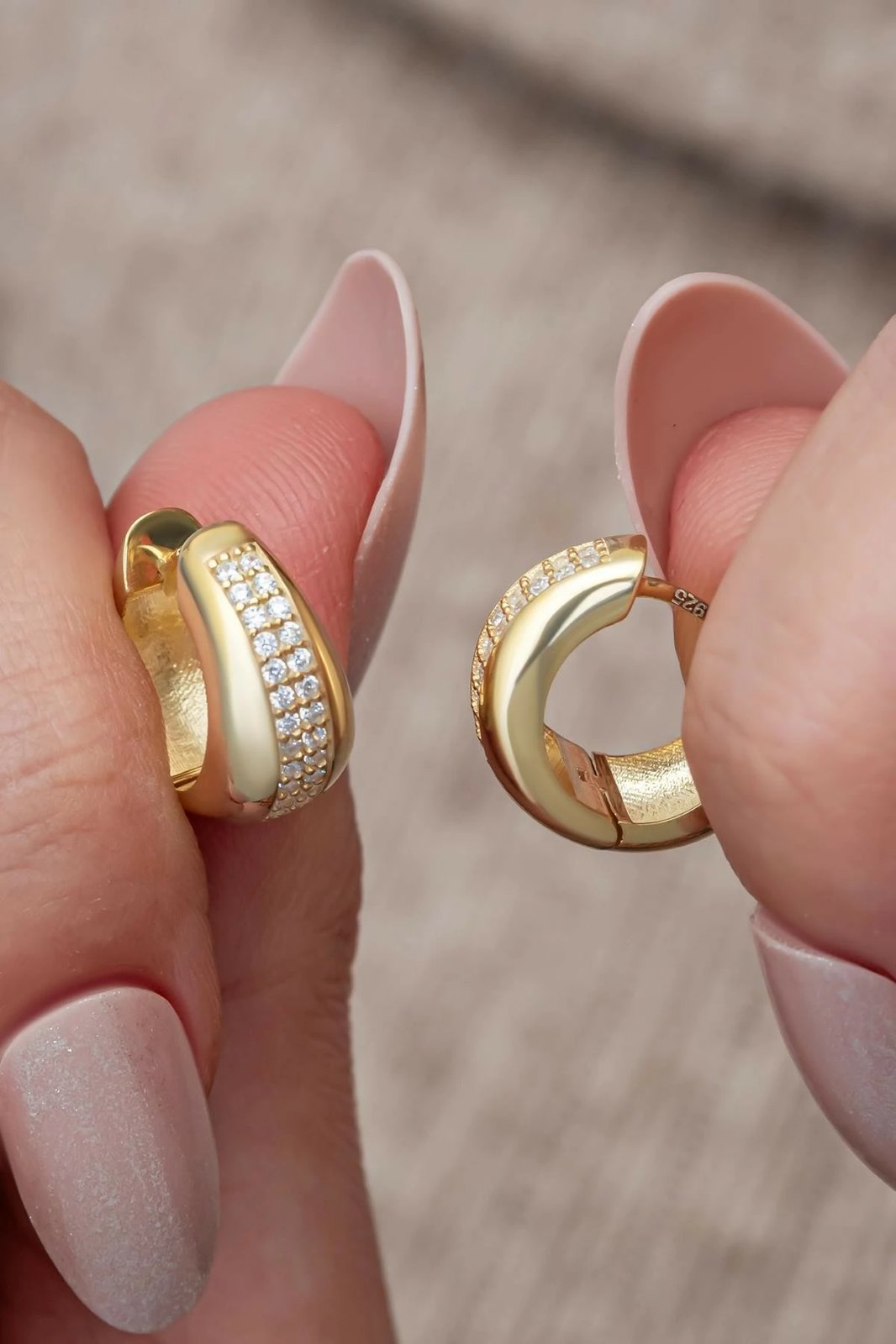 Vathë të artë prej argjendi Jumeon, NRZ999402