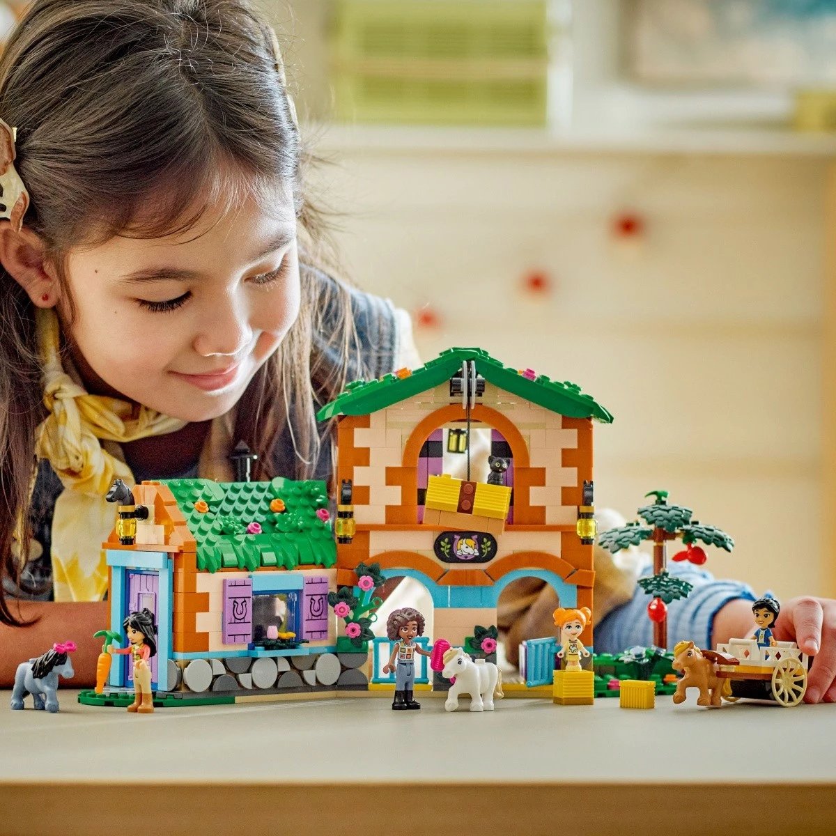 Set ndërtimi LEGO Friends 42654 Pony Ranch and Stable, 727 pjesë, për vajza, shumëngjyrësh