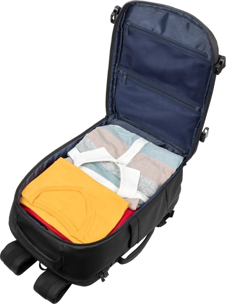 Çantë shpine për laptop RivaCase, 8465 Tegel ECO, 17.3 inç, e zezë