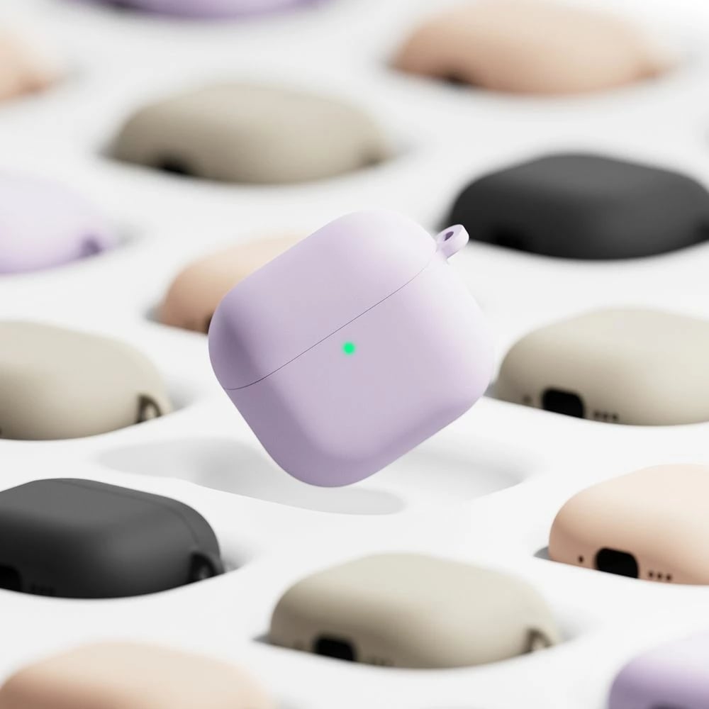 Mbështjellës silikoni Ringke për Apple AirPods 4, i zi, me karabinë